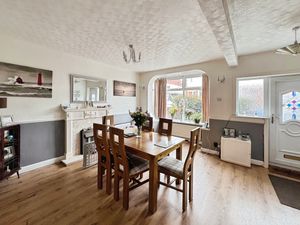 Dining room- click for photo gallery
